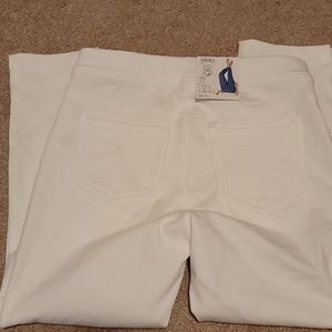 Time and Tru capri pull on pants